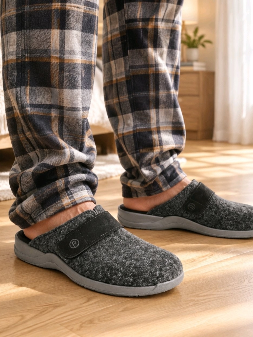 Rohde Gray Wool Felt Mule Slippers Clogs Comfort Adjustable Strap - Size 9 -9.5.